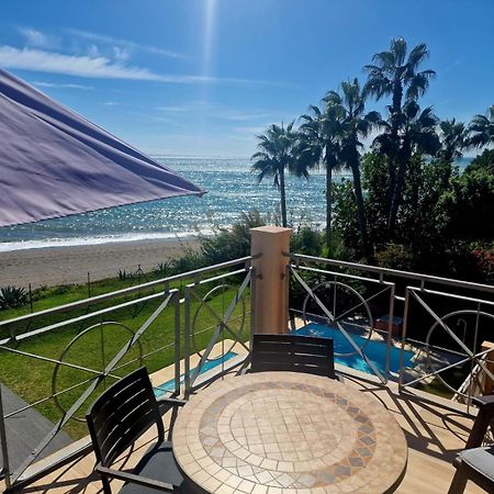 Exclusive Beachfront Penthouse Almayate Alto Екстериор снимка